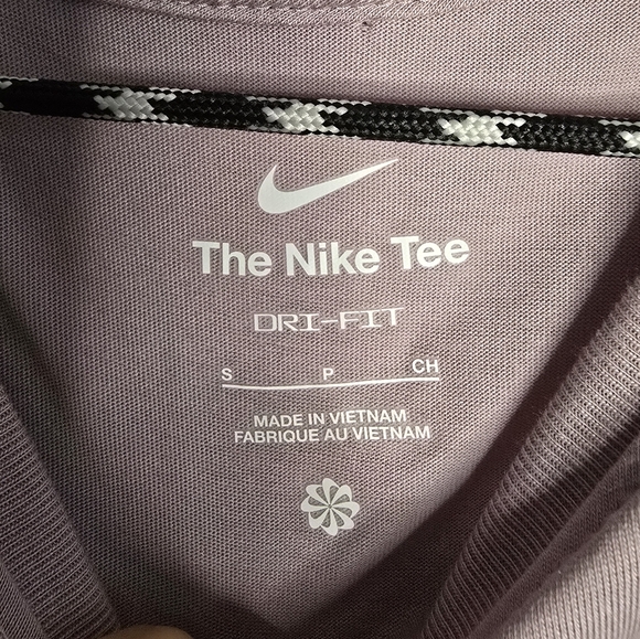 NWT 2 Nike Dri-fit Yoga Nike Tanktops Lavender And White Woman Size Small - Picture 5 of 9